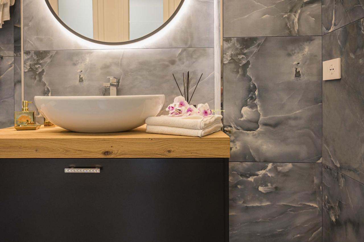 Vipverona Luxury Apartment - Royal Welcome Eksteriør bilde